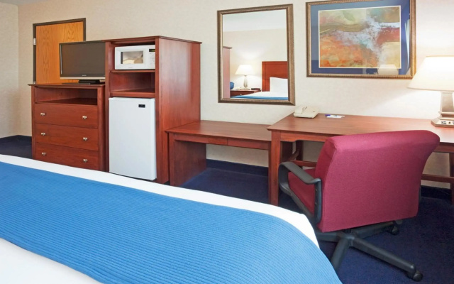 Holiday Inn Express Deforest (Madison Area) by IHG