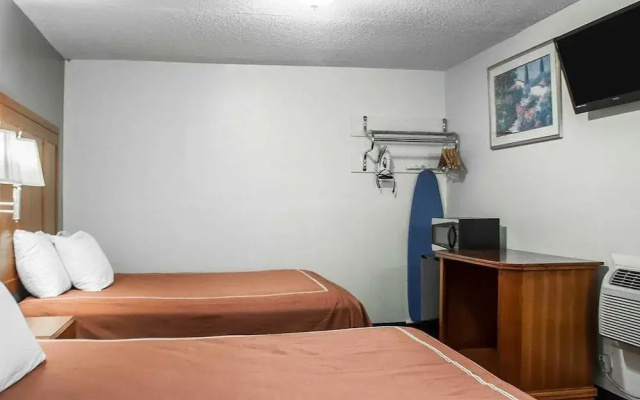 Rodeway Inn & Suites Niagara Falls