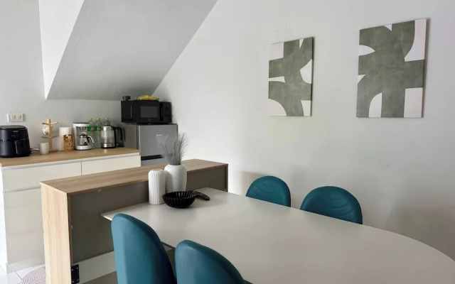Jungle House Phuket - 4BR Seaview Retreat, Patong