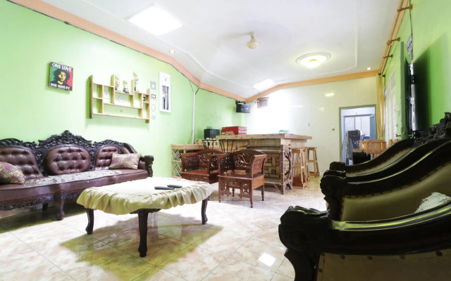 Waroeng Transit and Depary Homestay