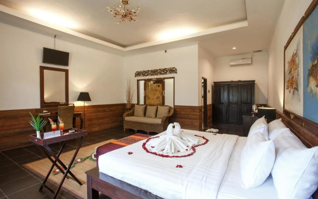 Ubud Raya Villa