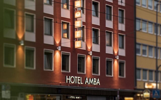 Hotel Amba вид на фасад