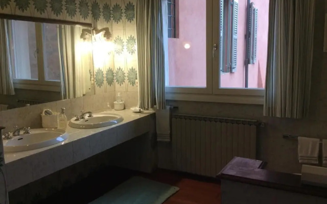 Palazzo Arrivabene B&B