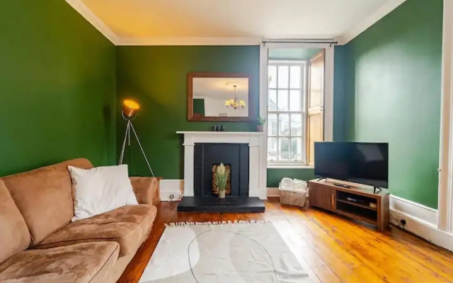 City Centre - 1 Bed - Sleeps 2 - Pet Friendly