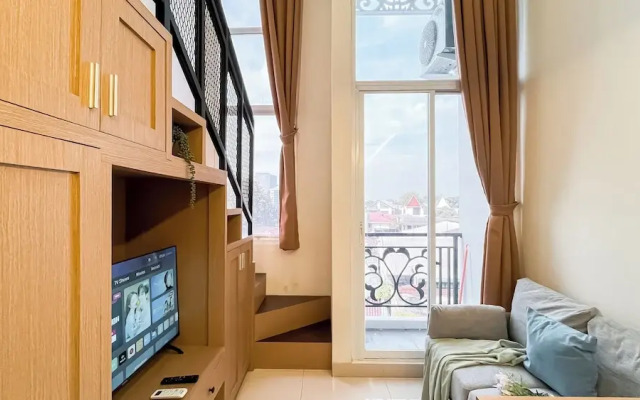 Quiet And Strategic Studio Loft At Apple 1 Condovilla Apartment