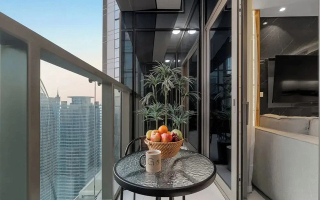 Gogoto 1BR Infinity Pool High Floor