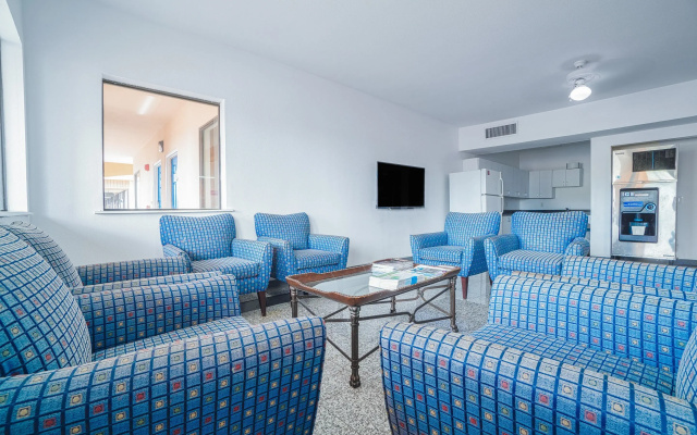Island Inn by OYO Galveston Beach, TX