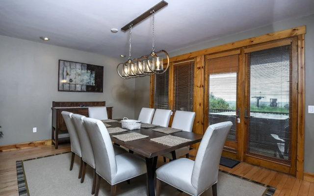 Kendall Camp Get-A-Way 4 Bedroom Townhome