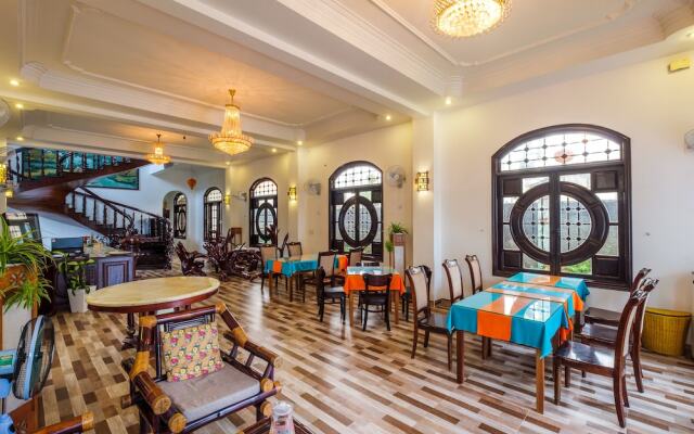 Отель OYO 121 Nipa Riverside Villa вид на фасад