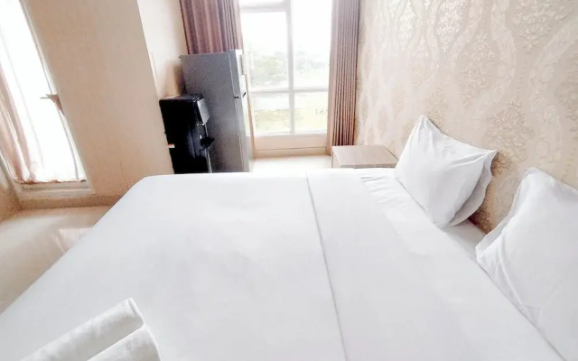 Comfy And Classic Studio At Grand Sungkono Lagoon Apartment