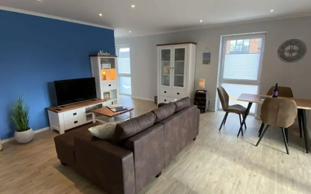 Near the North Sea Modern Retreat