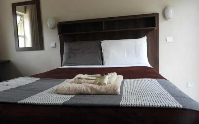 2 Bed Apartment With Ensuite Kitchenette- 2071