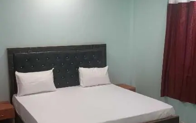 Oyo Hotel 701255 Hotel Noida Park