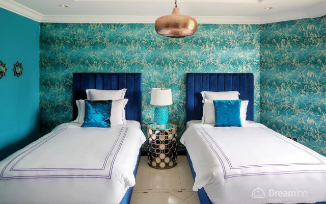 The Palm Jumeirah Villas - Frond B