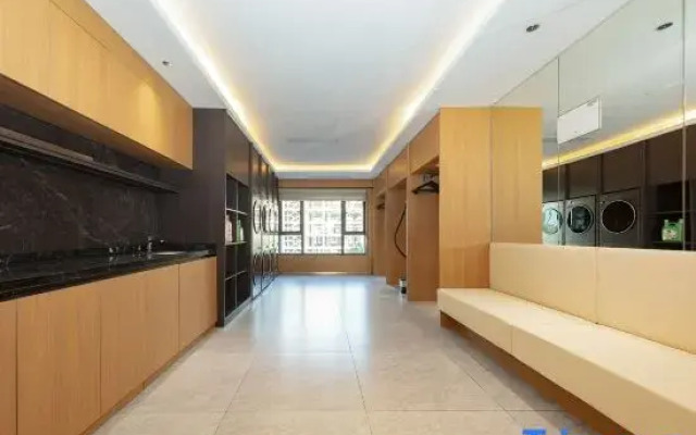 Yueran Premium Cheerful Hotel & Residence