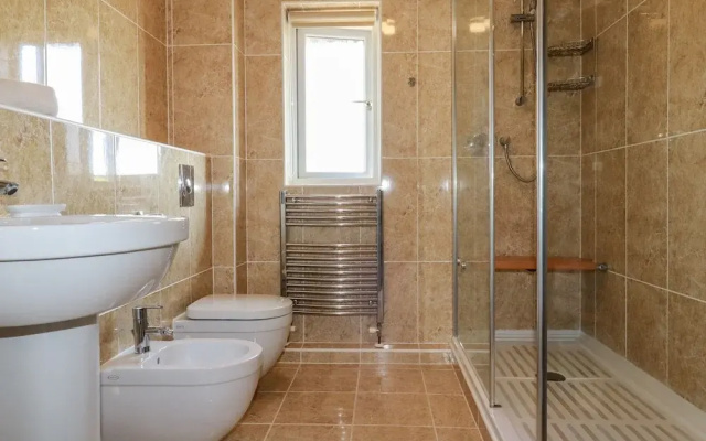 Newquay Tamarisk Lodge on the Gannel