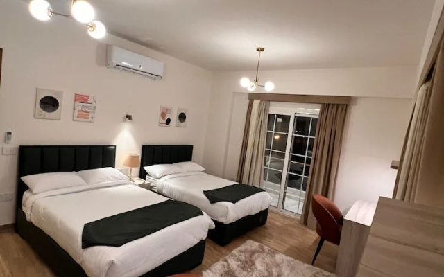 White Palace Hotel EG