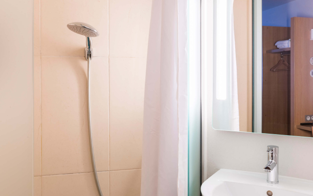 B&B HOTEL Bourges 1