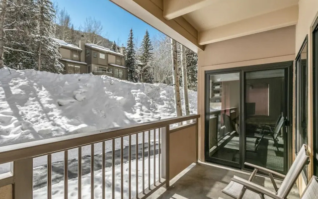 103 Fallridge Miniums 3 Bedroom Condo by RedAwning
