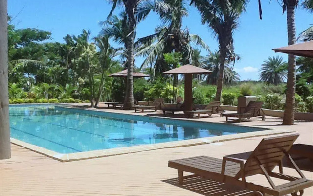 Wellesley Palms Hotel