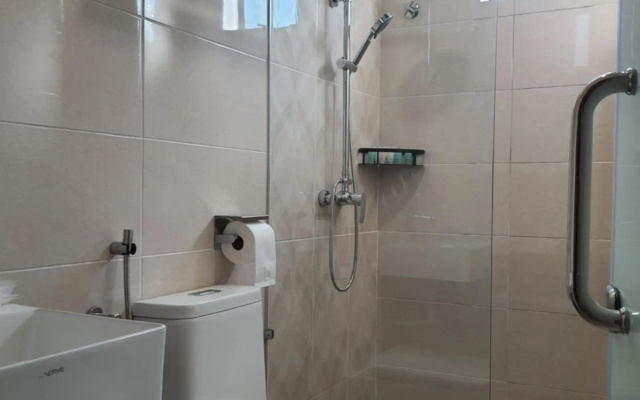 T Square Hotel
