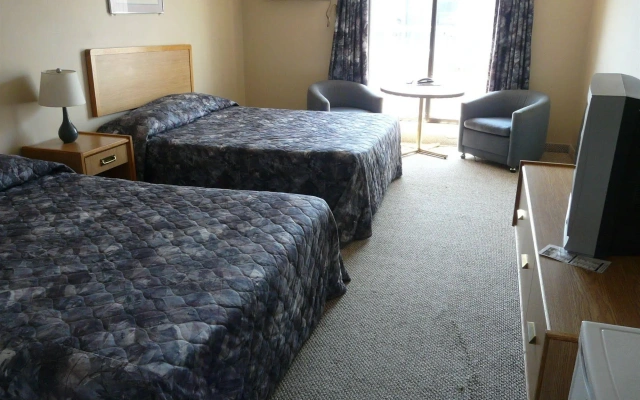 Tropicana Inn
