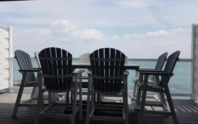 Put-in-Bay Waterfront Condo #202
