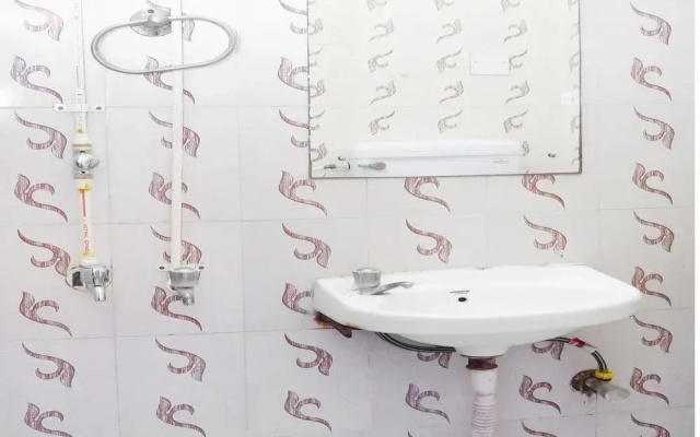 Brs Homes By OYO Rooms