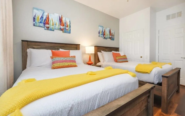 Newly Renovated, Beautiful 2bd/2ba Condo #2vc500