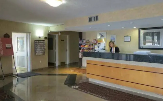 Mississauga Inn & Suites