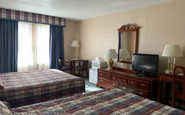 Hardman House Inn & Suites