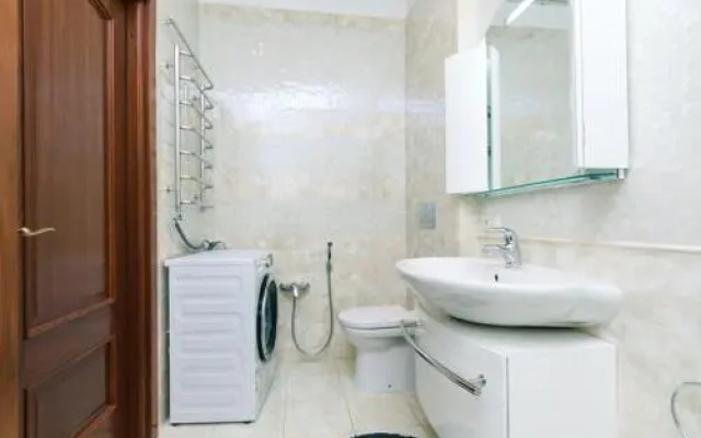 VIP 2 bedroms right near Khreashatik