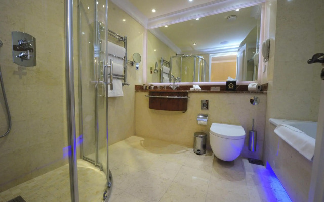Kilronan Castle Hotel & Spa
