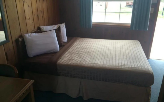 Day's End Motel