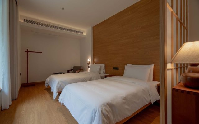 Emeishan XiaoshanQing Luxury Resort
