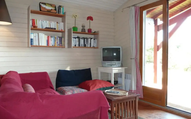 Villa With 2 Bedrooms in Saint-laurent-des-hommes, With Wonderful Lake