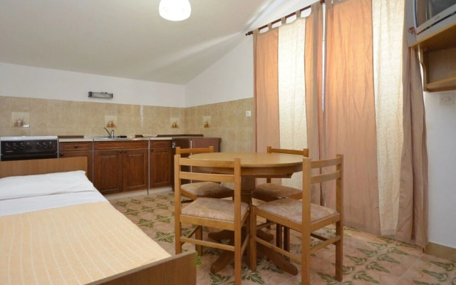 Apartments Edi
