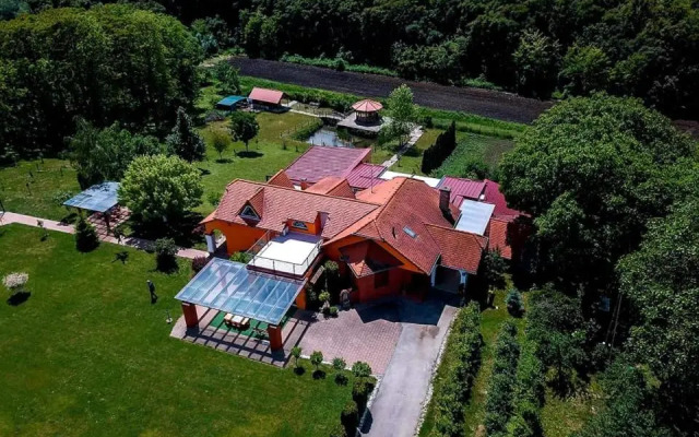 Ladanjska Kuca Maras