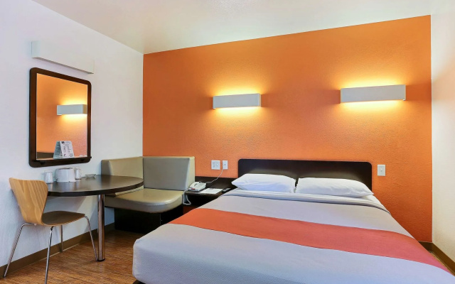 Econo Lodge