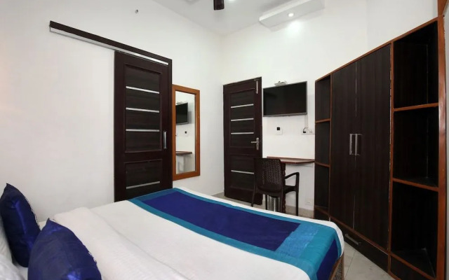 OYO 9956 Hotel Pelican Inn