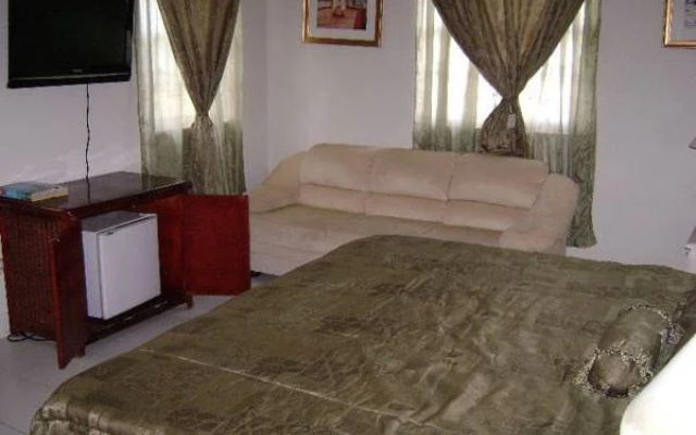 Emerald Ridge Guest House