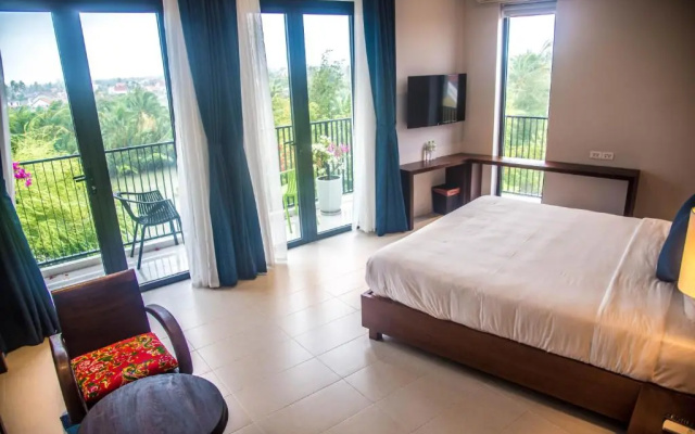 Mad Monkey Hoi An