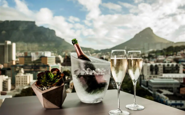 Sunsquare Cape Town City Bowl