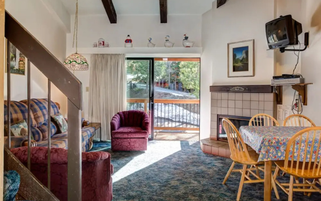 Loft of Yosemite-a205