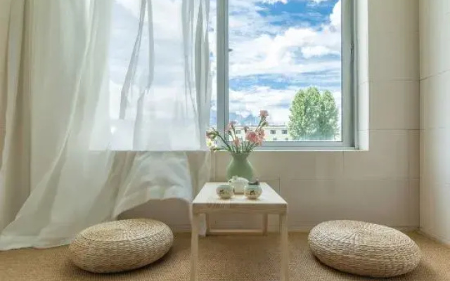 Sunlit Golden Mountain | Sky Garden Aesthetic Guesthouse (Heilongtan Park Branch)