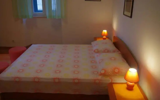 Apartment Luka