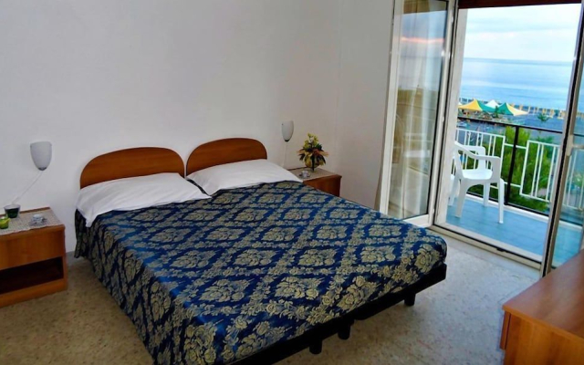 Hotel Mondial