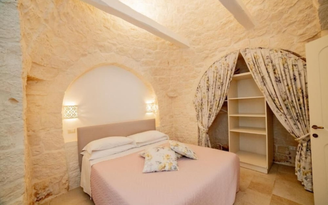 Trulli Arco Antico