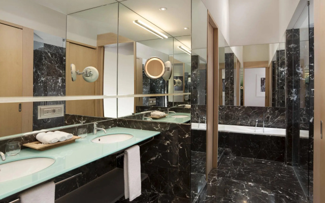 Hotel Marqués de Riscal, a Luxury Collection Hotel, Elciego