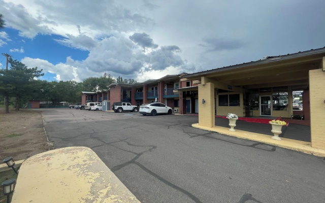 Inn On 66
